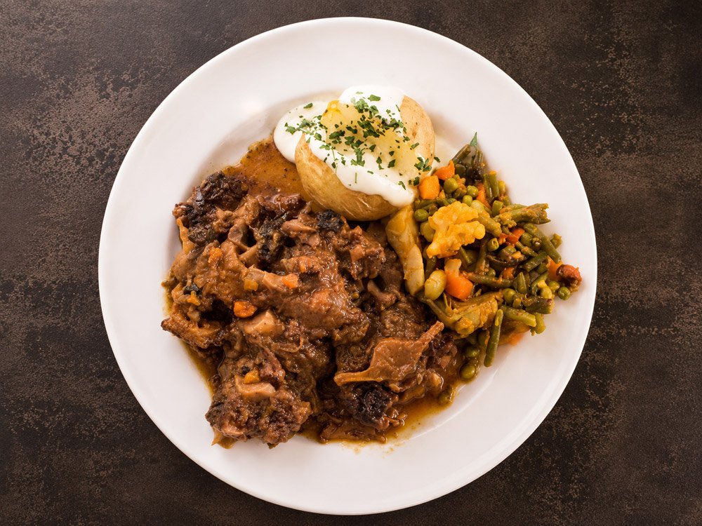 Plato de rabo de toro de Casa Clemente